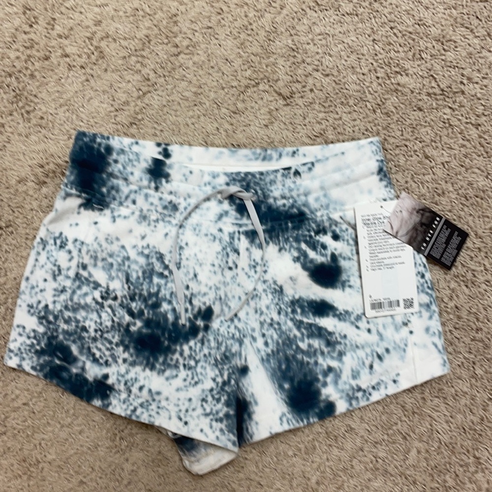 NWT lululemon shorts